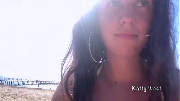 crazy girl 18 yo pee on a public beach right in her panties wet her panties and went to sunbathe