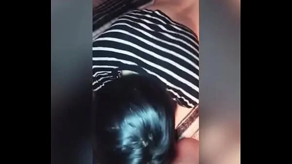 FOLLANDO DURO a Jovencita MEXICANA en la PRIMERA Cita, Después de unas Copas se DEJA GRABAR y COGER ! Le Gusta que le Jalen el PELO y le den NALGADAS! Sexo Casero Real!